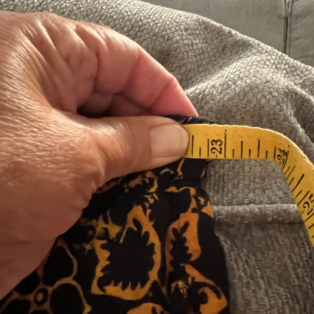 Floral Patterned Lounge Pants - Picture 4 of 5
